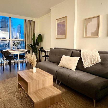 Apartament Stunning Skyline Views In A Cozy And Stylish Abode Vancouver Zewnętrze zdjęcie