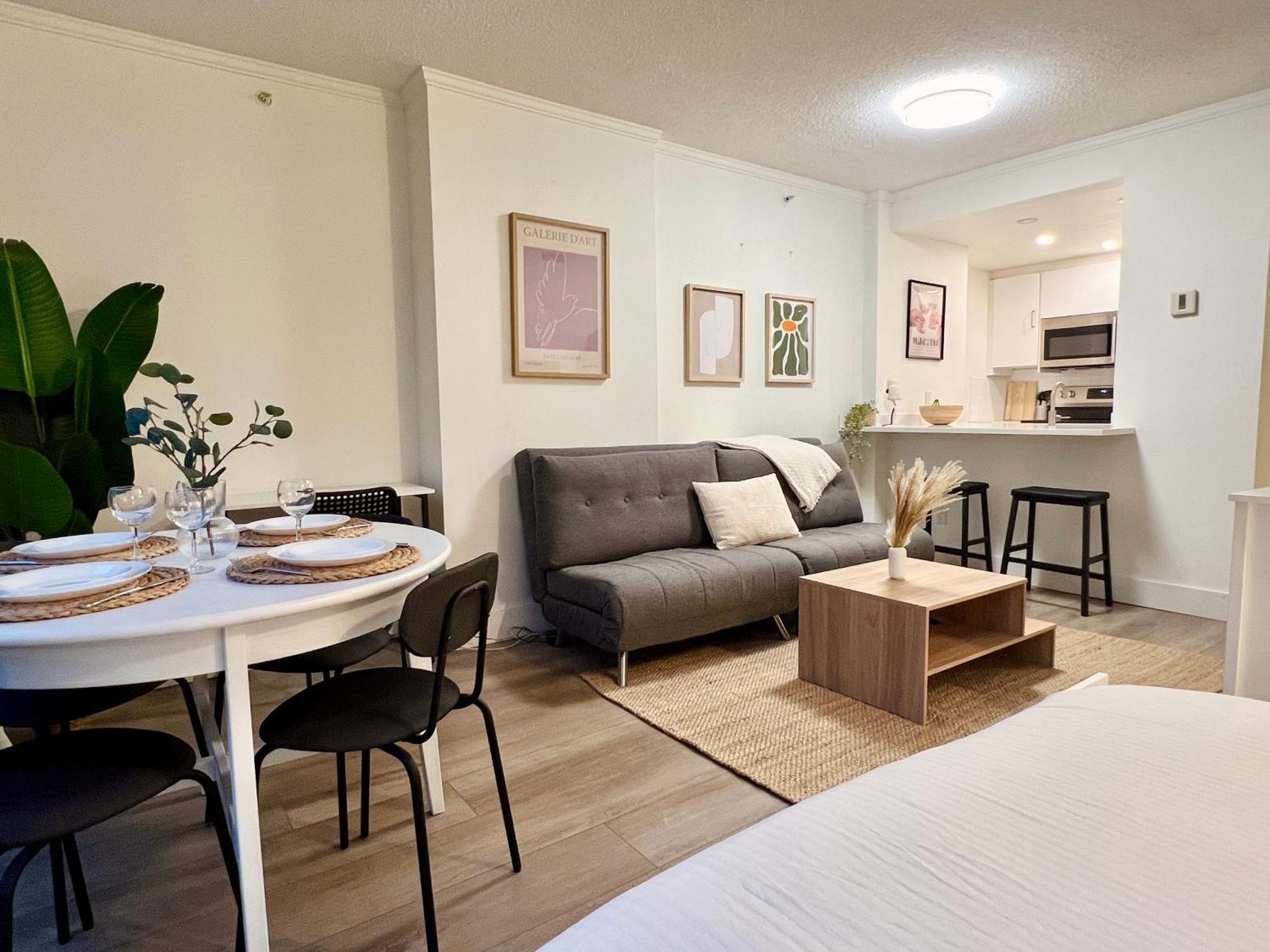Apartament Stunning Skyline Views In A Cozy And Stylish Abode Vancouver Zewnętrze zdjęcie